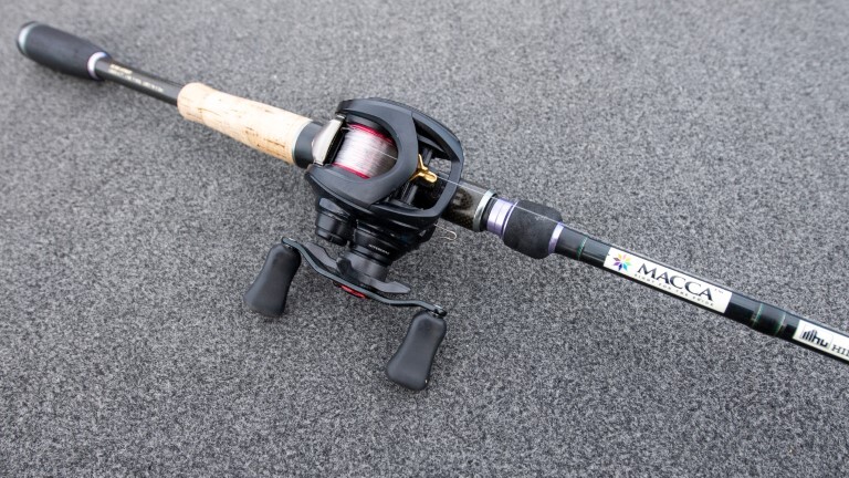 バス釣り】霞ヶ浦の名手に学ぶカバー撃ちのコツ＆おすすめワーム